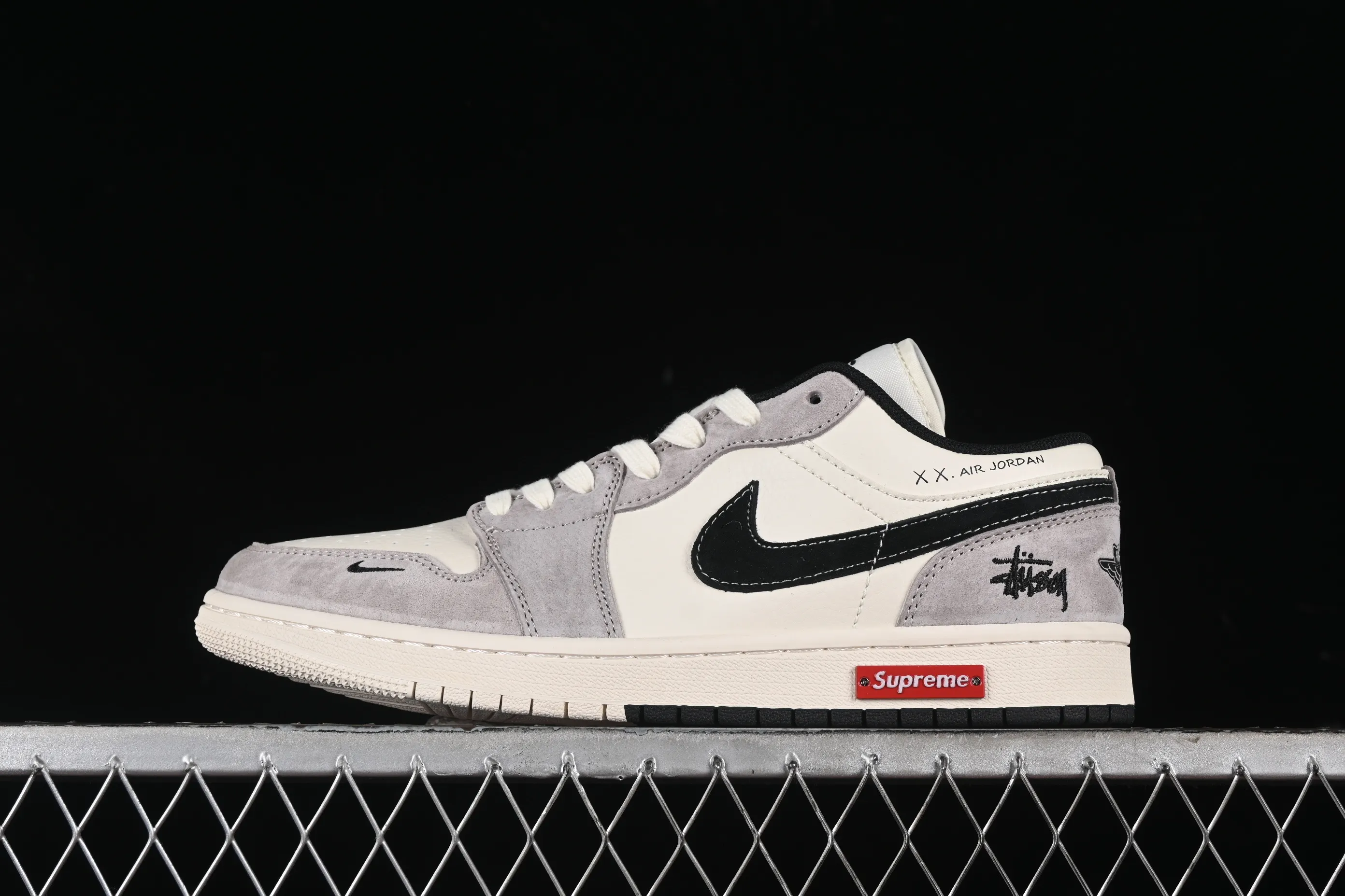 All categories Air Jordan Jordan series basketball shoes Air Jordan 1 Low High-end customized low-top sneakers Air Jordan 1 Low AJ1 Joe 1 Stussy joint-grey black and red label high-end customized low-top retro basketball shoes SJ9950-034